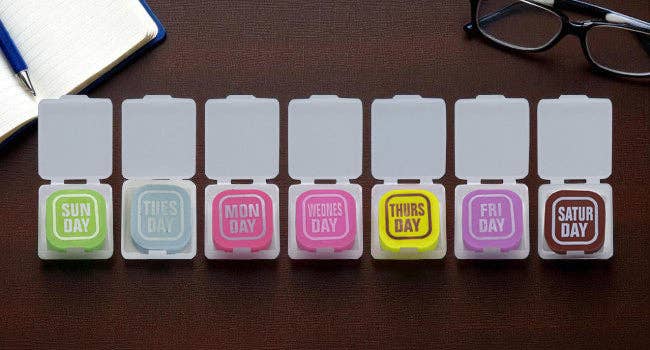 Emartbuy – wholesale Eraser – Set of 7 Day-of-the-Week Erasers - Colorful and Fun Desk Accessories4