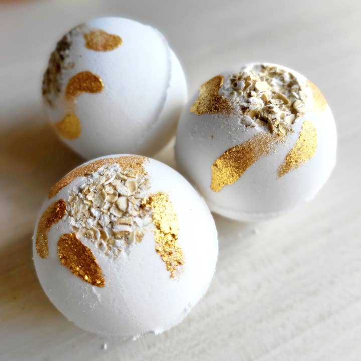 Eileen's Essentials, llc - Wholesale Bath Bomb/Fizz - OATMEAL, MILK & HONEY Bath Bomb3