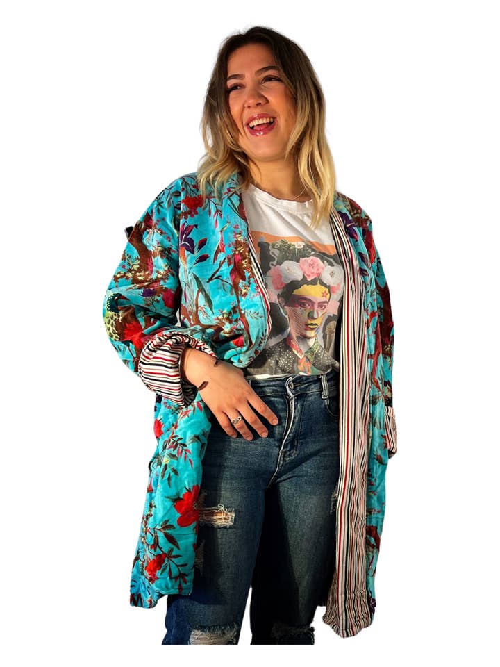 Kinomy – wholesale Rock - Dam – Mönstrad kappa i trehårig sammet med kimonomodell13