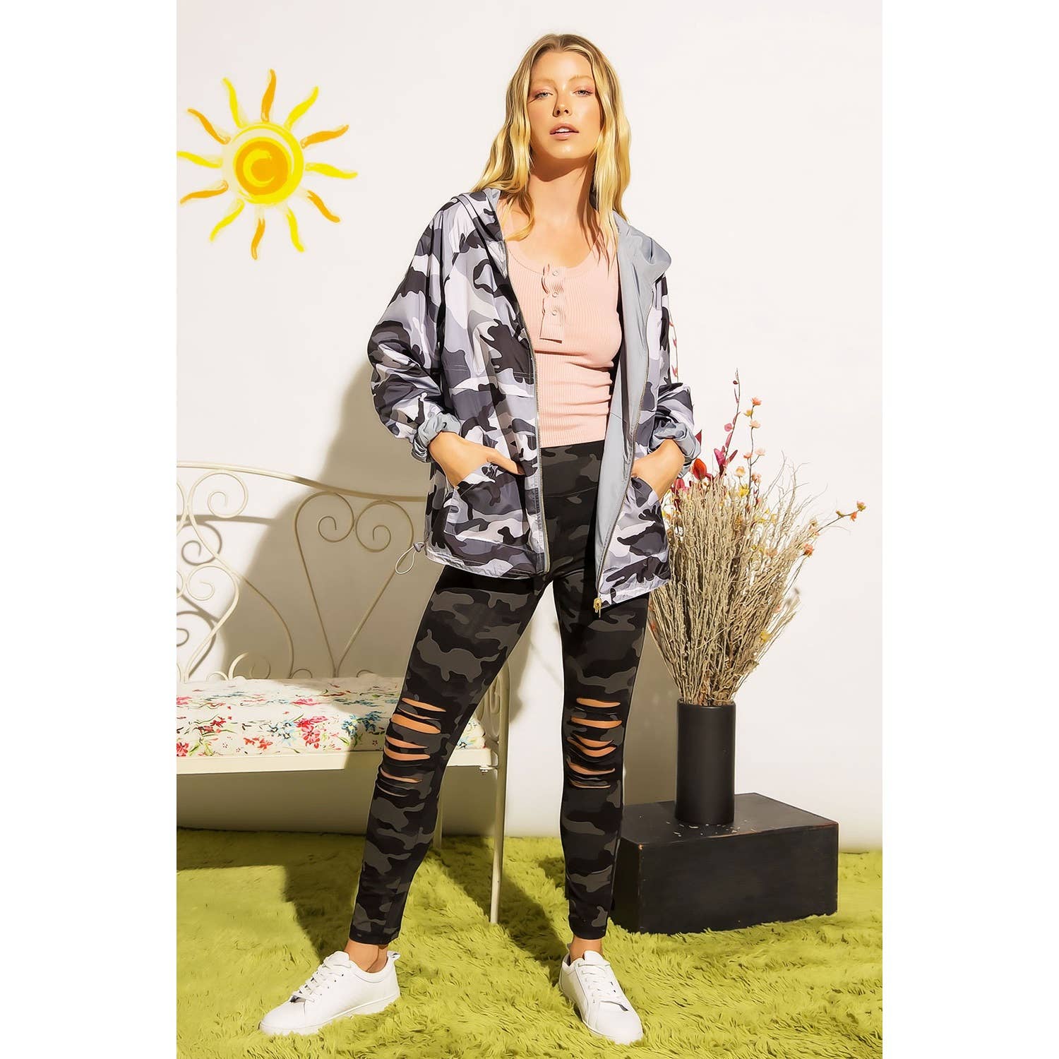 Sweet Generis - Wholesale Windbreaker - Women's - REVERSIBLE CONTRAST PRINT ZIPUP WINDBREAKER HOODIE7