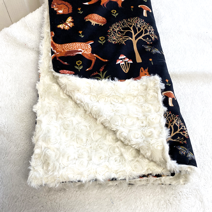 Wetona’s Handmade - Wholesale Bedding Blanket - Kids & Baby - Woodland Fox Cuddle Blanket1