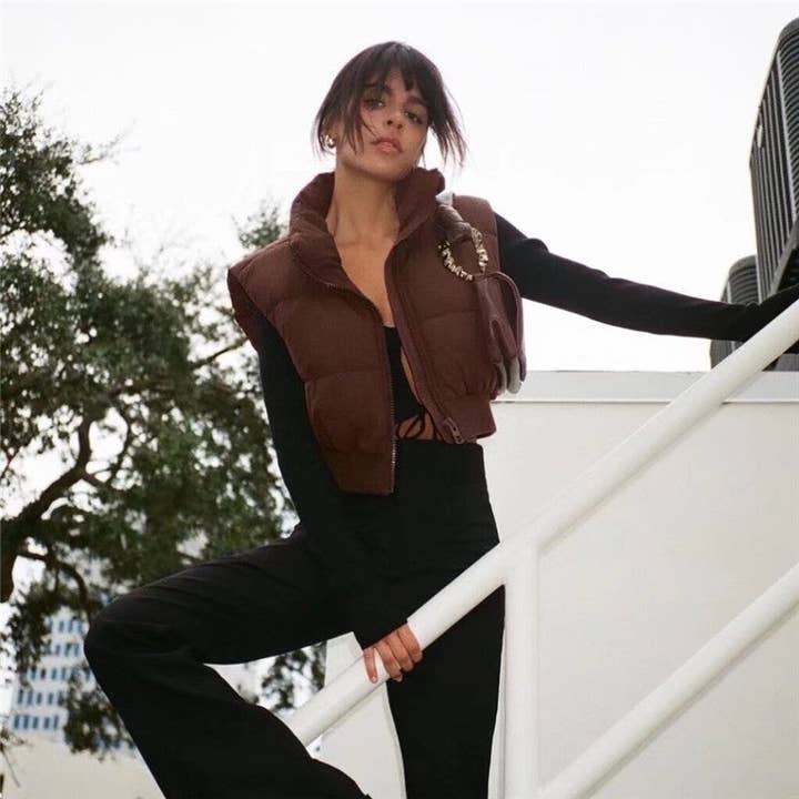 Gilet décontracté en coton uni pour la vente par Sheer Trend