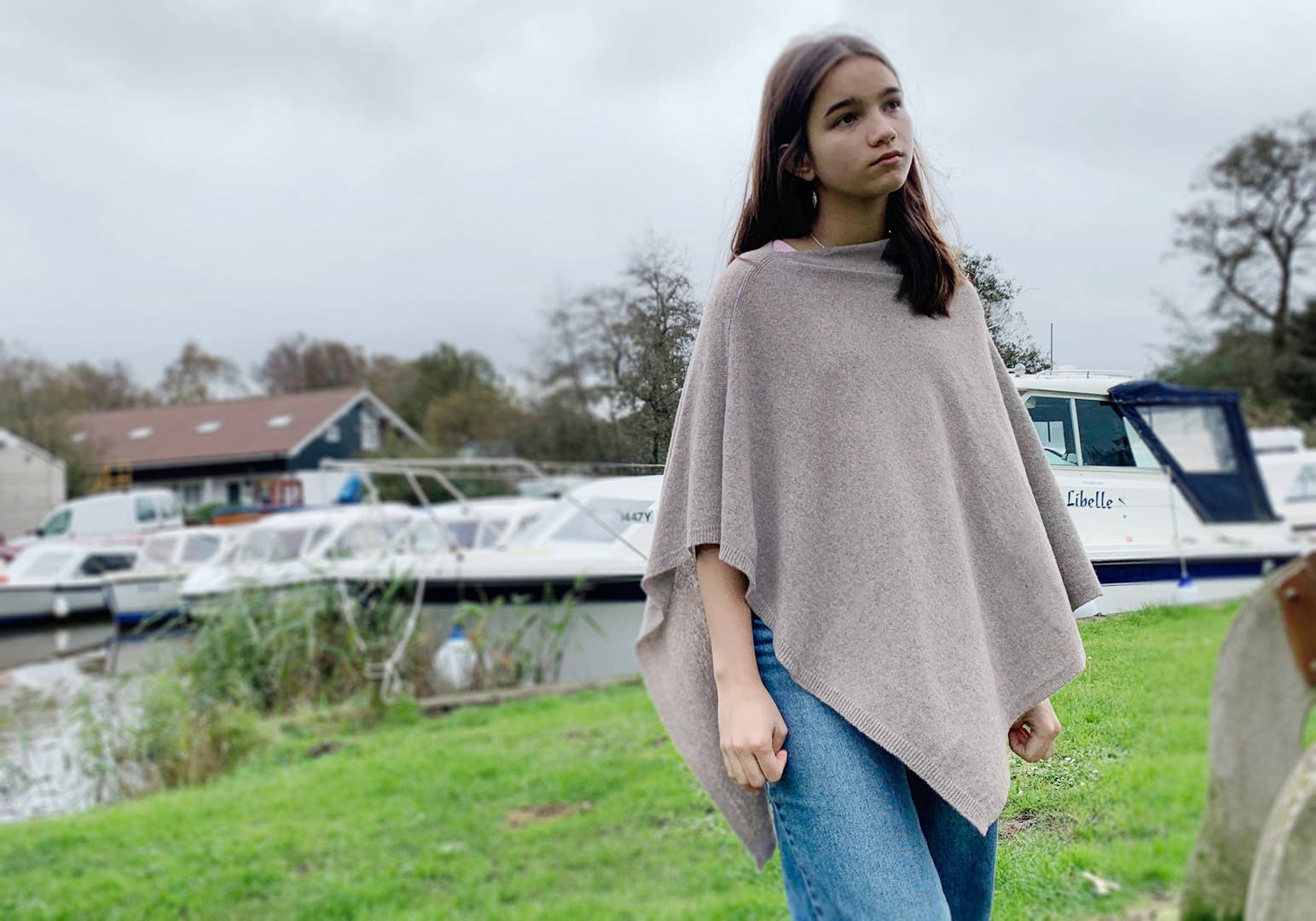 Creatico - Wholesale Poncho - Women's - House of Conti Firenze Cashmere Blend Italian Poncho Regular61