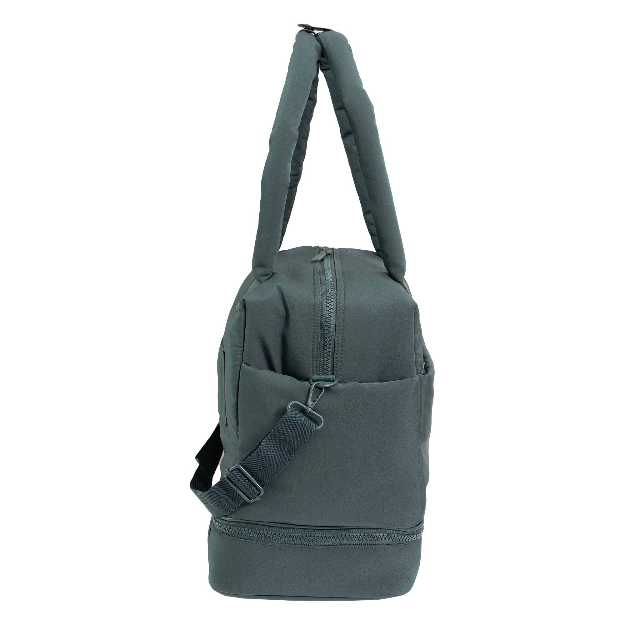 Magid - Wholesale Weekender Bag - Women's - Joan & David 18 Inch High Density Sport Nylon Drop Bottom Duffel Bag4