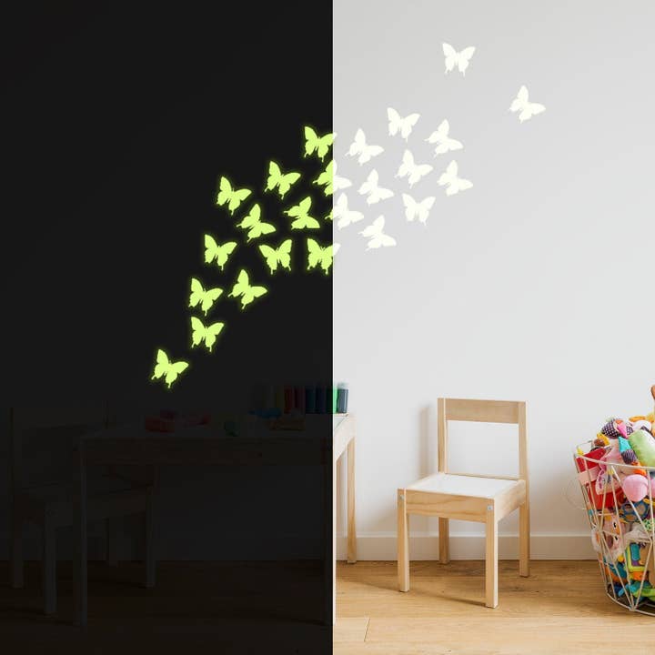 24x The Flying Butterfly Glow At Night Decal - Glowing Vinyl In Dark Sticker Butterflies for wholesale by Decords