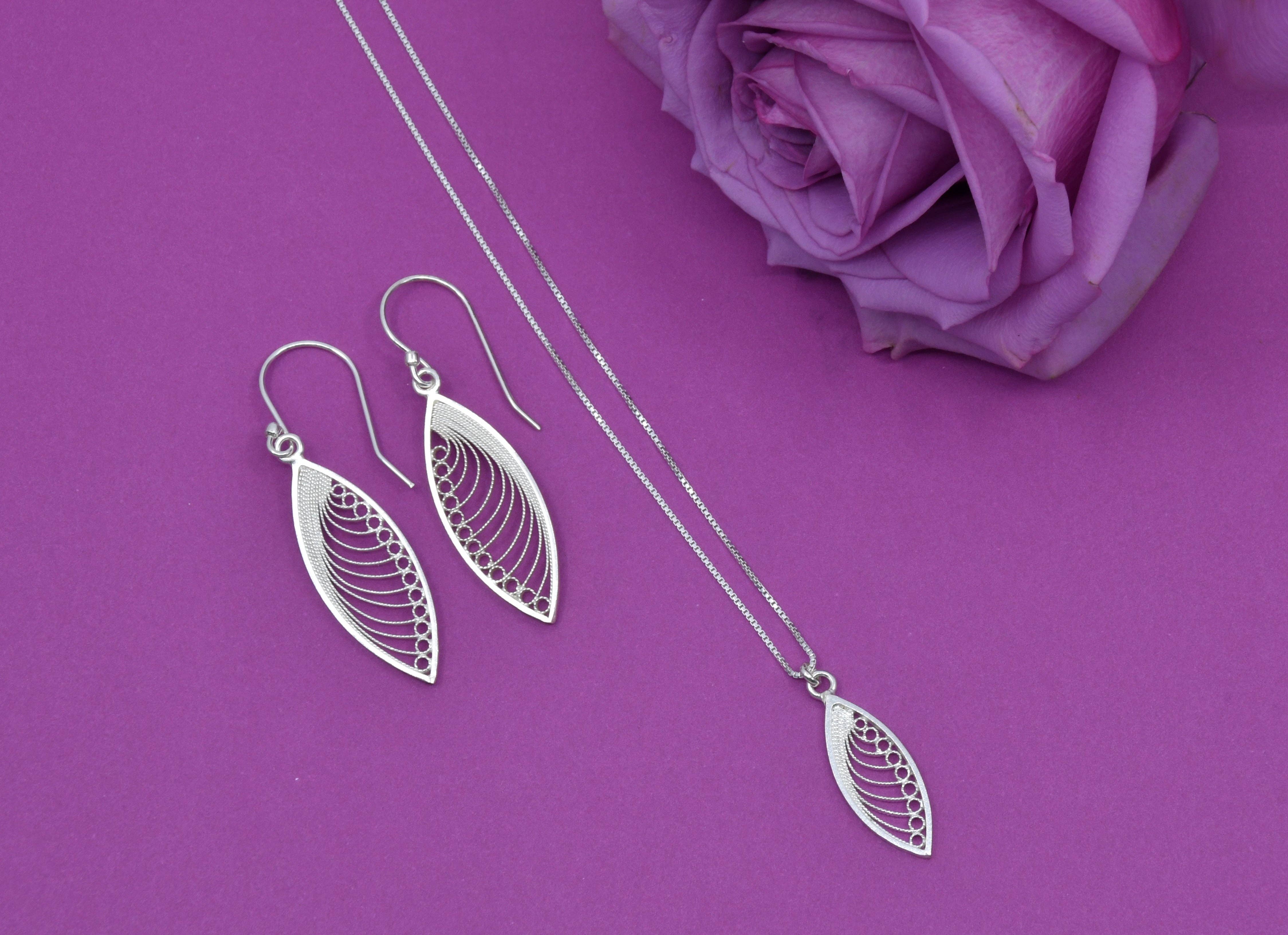 Olmox - Fine Filigree Jewelry – Großhandel Ohrhänger – MITTELGROSSE FILIGRANE OHRRINGE AUS KHAYAGOLD2