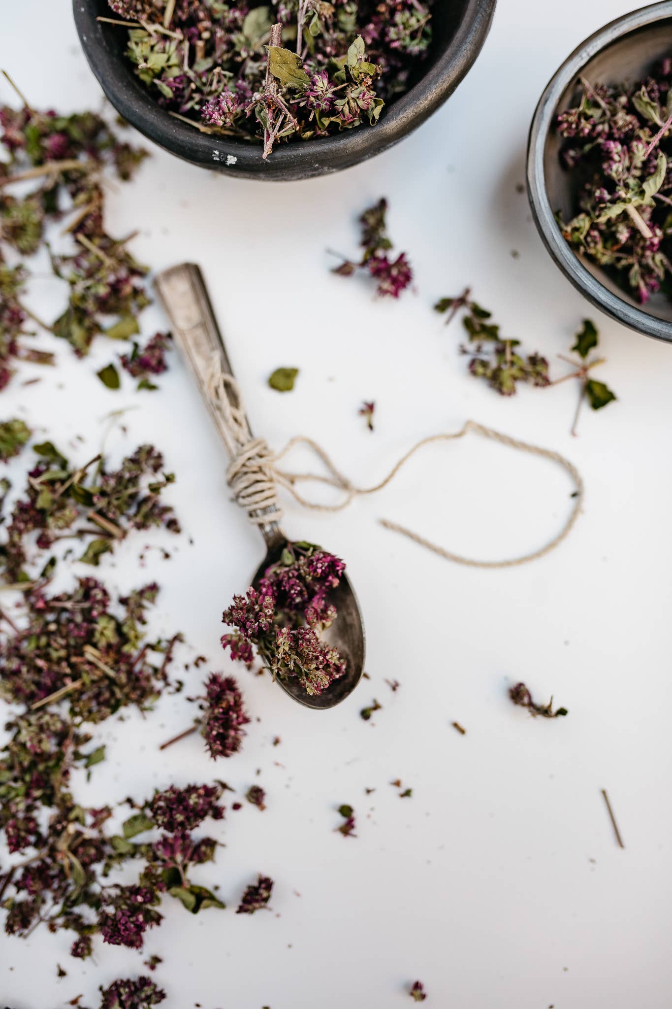 Plūkt - Vendita all'ingrosso Tè sfusi - Tè di fiori interi di origano biologico - tè alle erbe nordico aromatico4