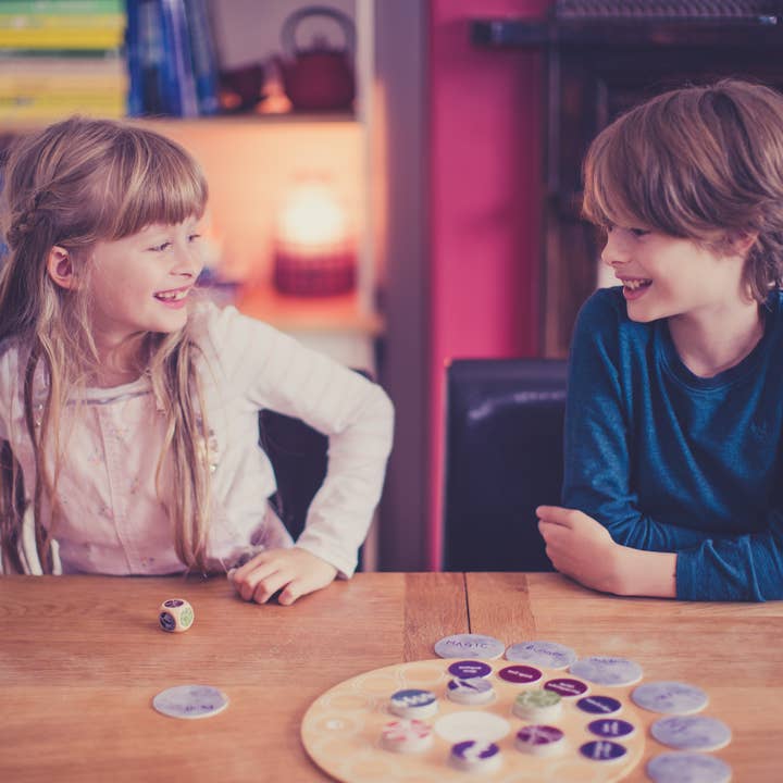 CircleTales – wholesale Board game – CircleTales the Adventure Storytelling Game12