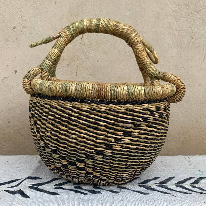 Bolga/Ghana Market Basket (klein formaat) voor wholesale door ARA BOLGA BASKETS LLC