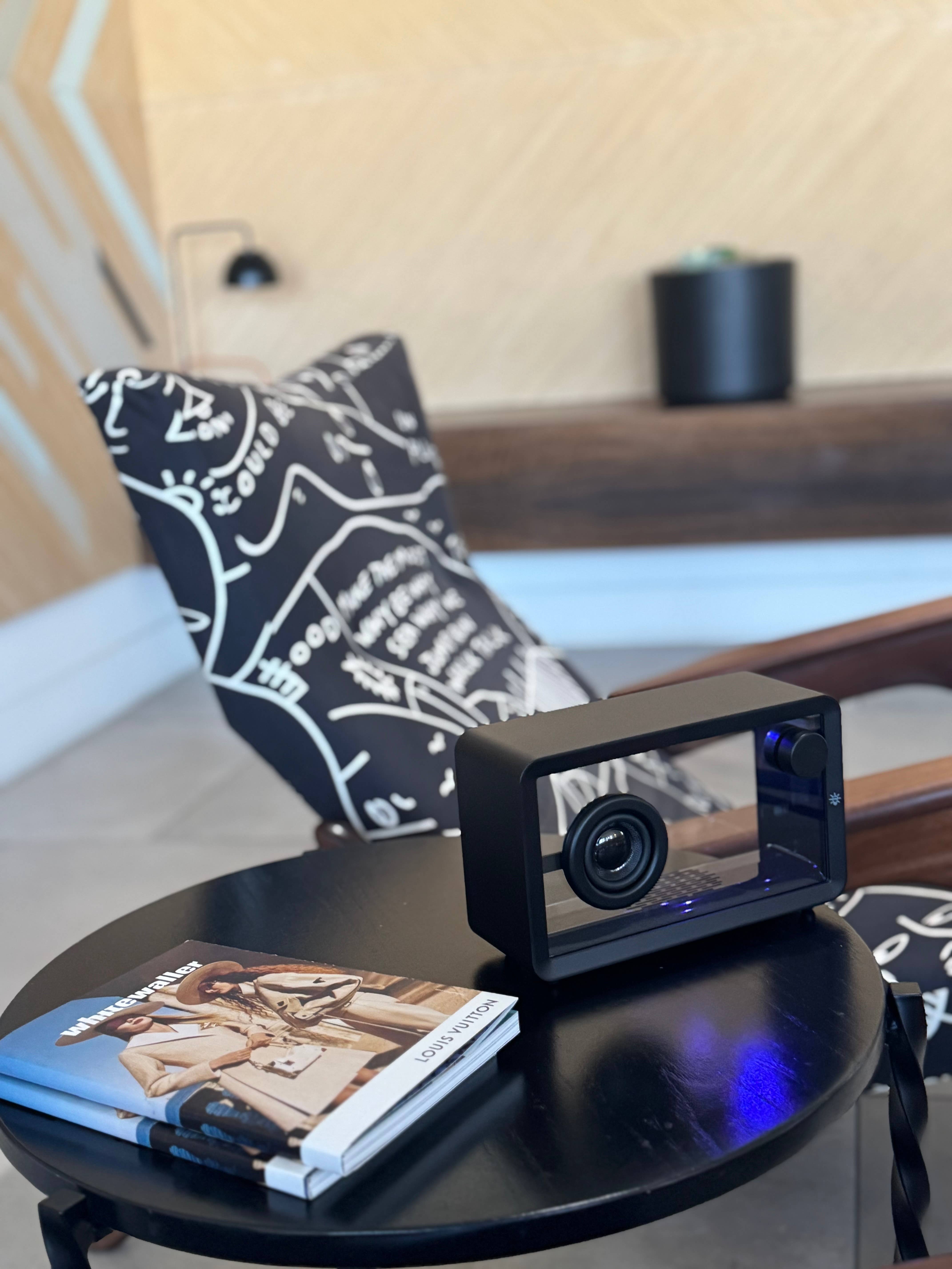 Branco Altifalante Bluetooth - Preto Transparente para venda a revendedores na Faire1