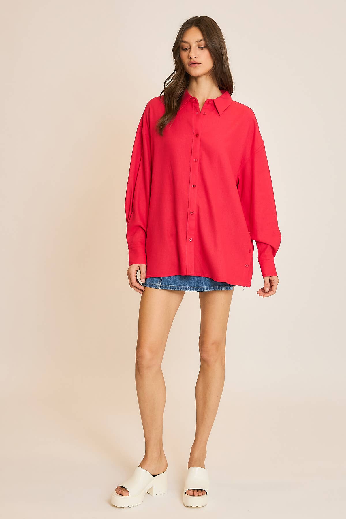 Wishlist Apparel - Vente Chemise à col boutonné – femme - CHEMISE À DÉTAILS BOUTONNÉS SUR LES CÔTÉS/WL24-98045