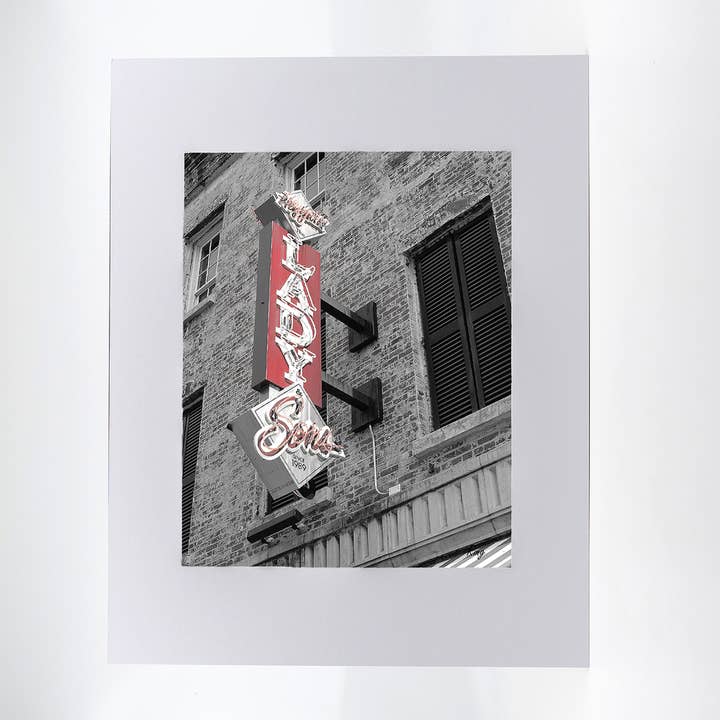 Œuvre d'art : The Lady and Sons pour la vente par Mike Ring Photography