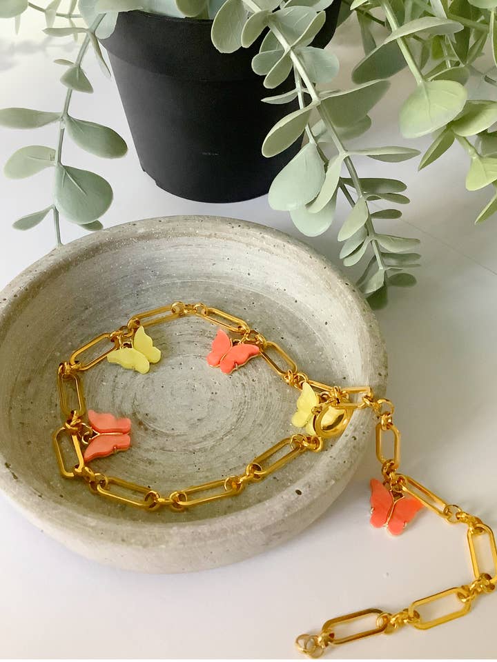 Butterfly for wholesale by Mischa Oficial