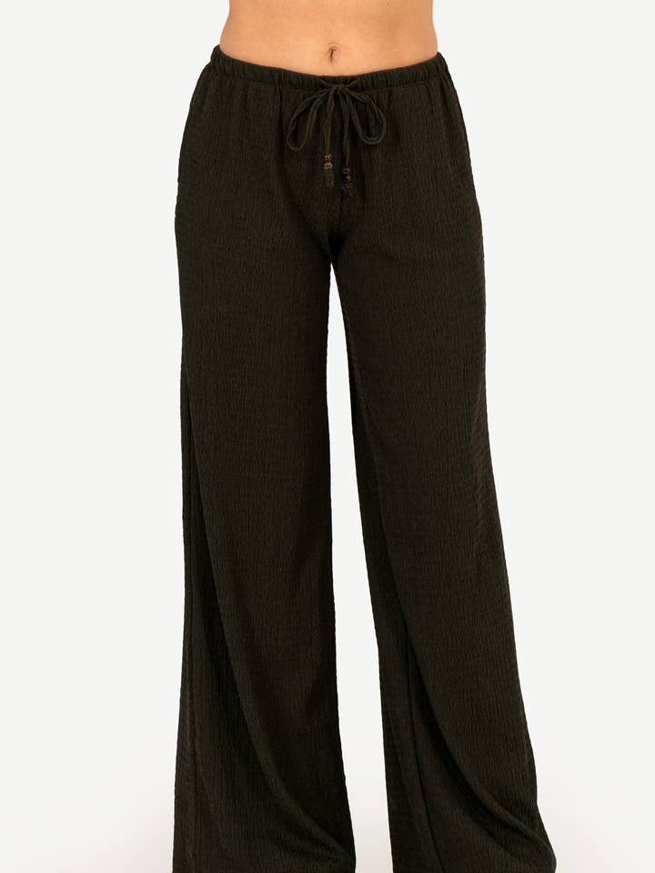 Pantalon large en gaze tricotée pour femme avec poche et cordon à la taille pour la vente par REDFINCH APPAREL INC