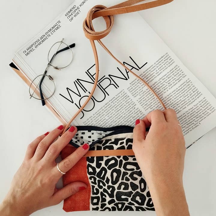 The Ink Job - Wholesale Crossbody bag – Women's - Leopard Animal Print Crossbody Purse4