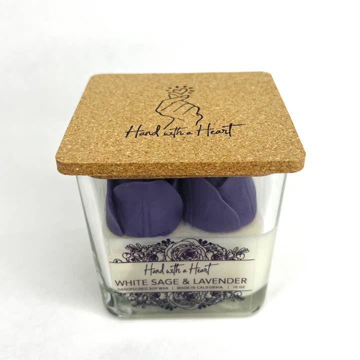 Hand with a Heart – Engroshandel Gavelys – Hvid Salvie & Lavendel Soy Wax Cand3