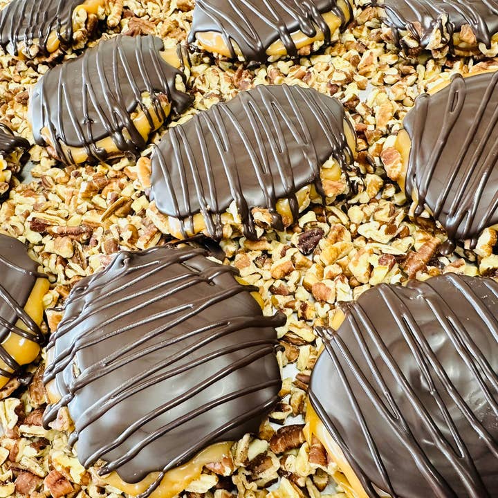 Carolina Candy Company - Wholesale Caramel - BEAR CLAWS6