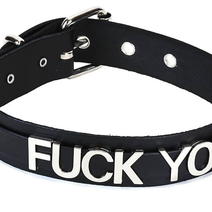 GIROCOLLO CON NOME IN PELLE CON LETTERA IN ACCIAIO FC270 per la vendita all'ingrosso da parte di Funk Plus