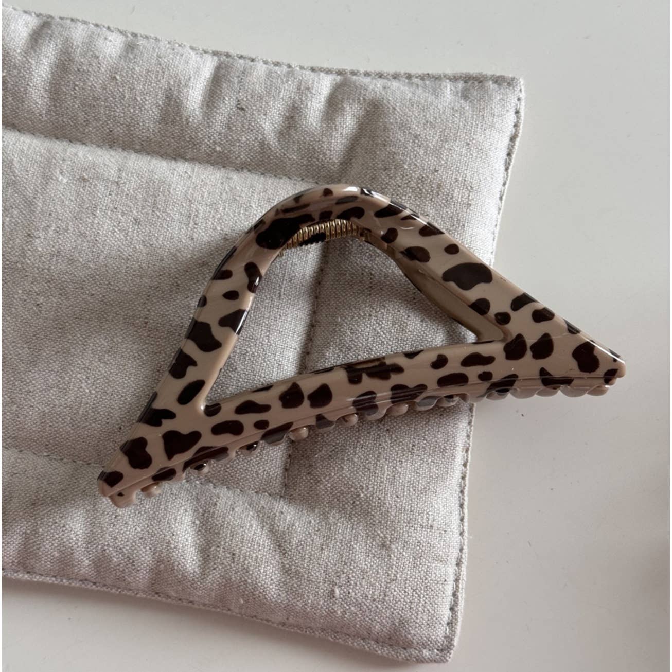 LEOPARD 6-teiliges Set Haarspangen im Wildleoparden-Design für den Großhandel auf Faire1