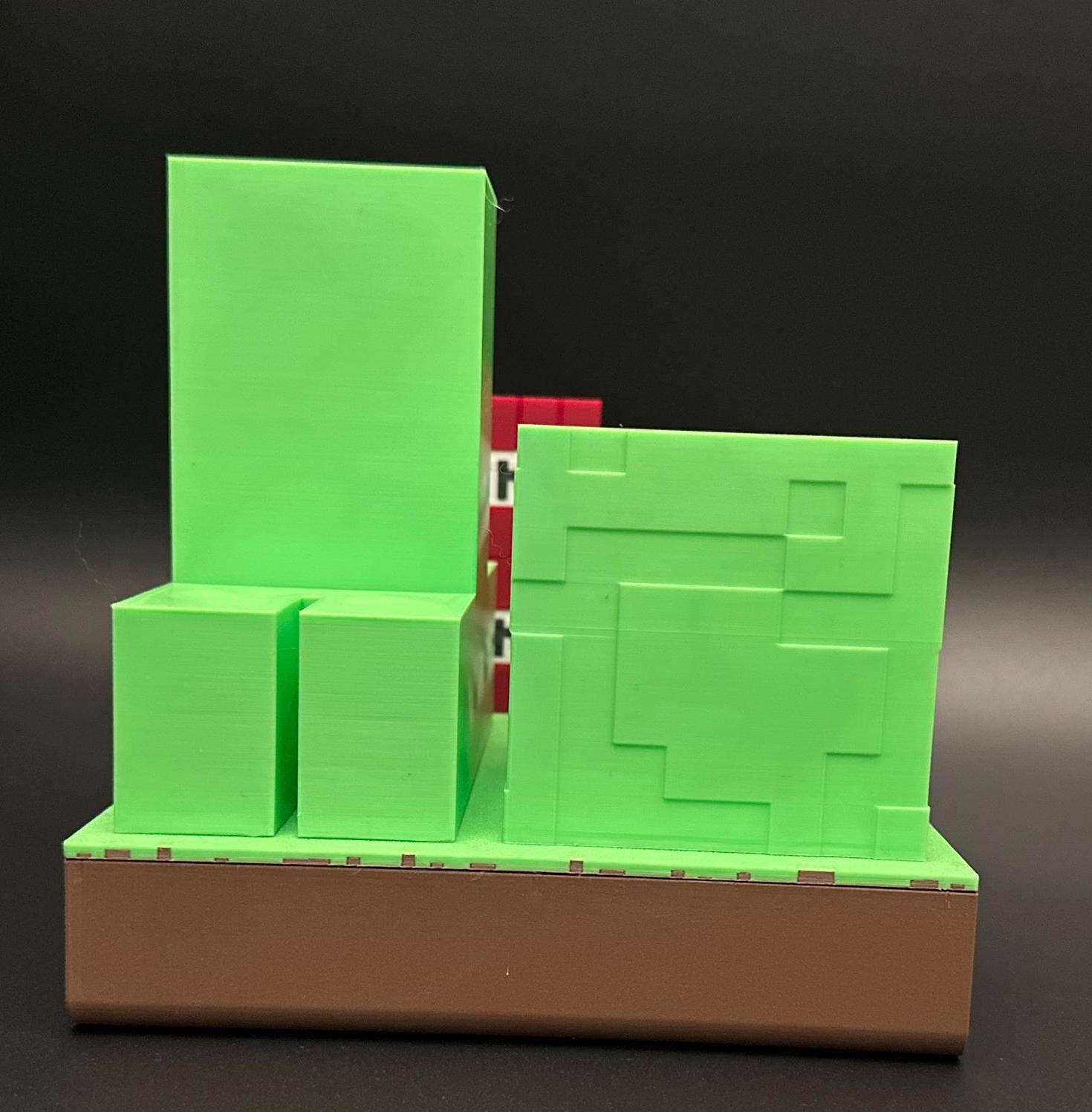 <3 Studio - Wholesale Desk Organizer - Gamer Desk Caddy: Pixel-Perfect Organizer for Work and Play3