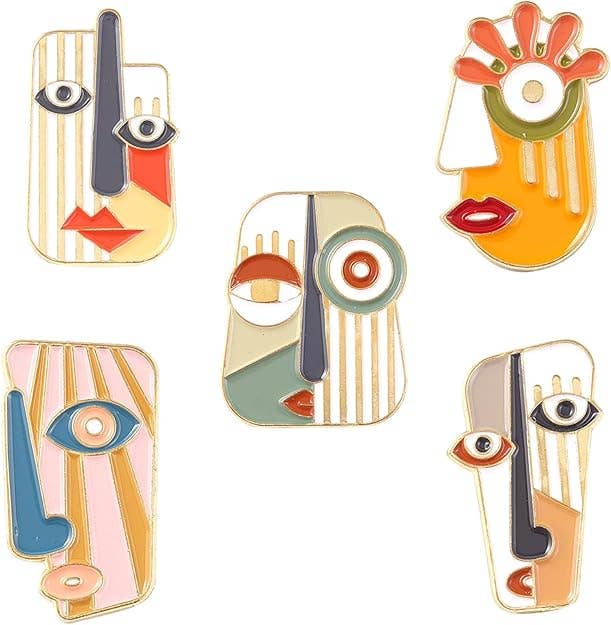 Magnifique Hearts – wholesale Lapel pin/button – Picasso-Style Abstract Face Enamel Pins (Set of 5)6
