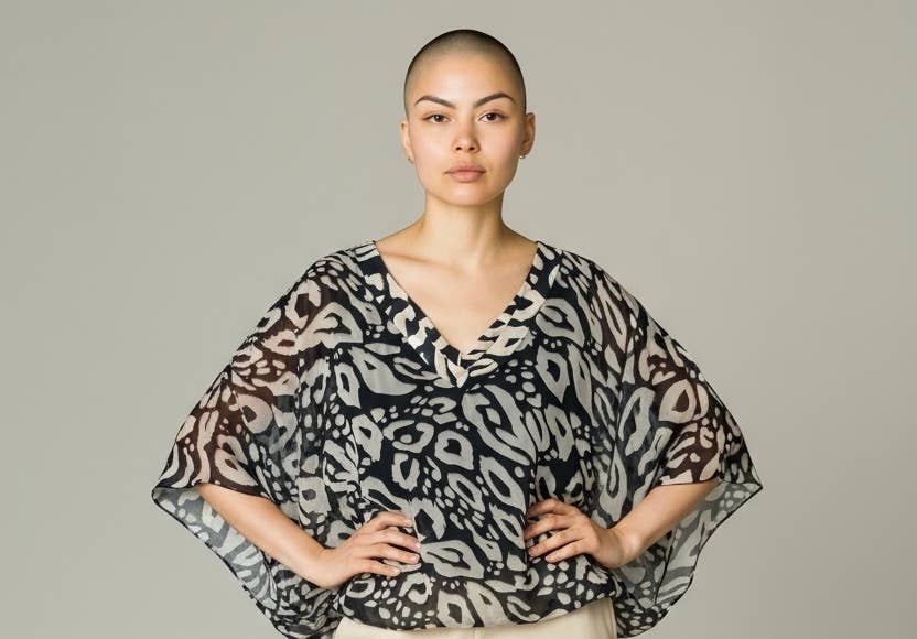 Dance in Paris - Wholesale Blouse - Women's - Top-New Abstract Print V Neck 9