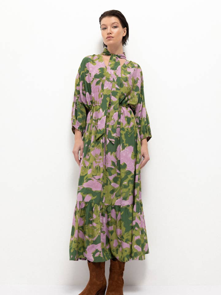 ABITO (405626-188) per la vendita all'ingrosso da parte di Lanidor