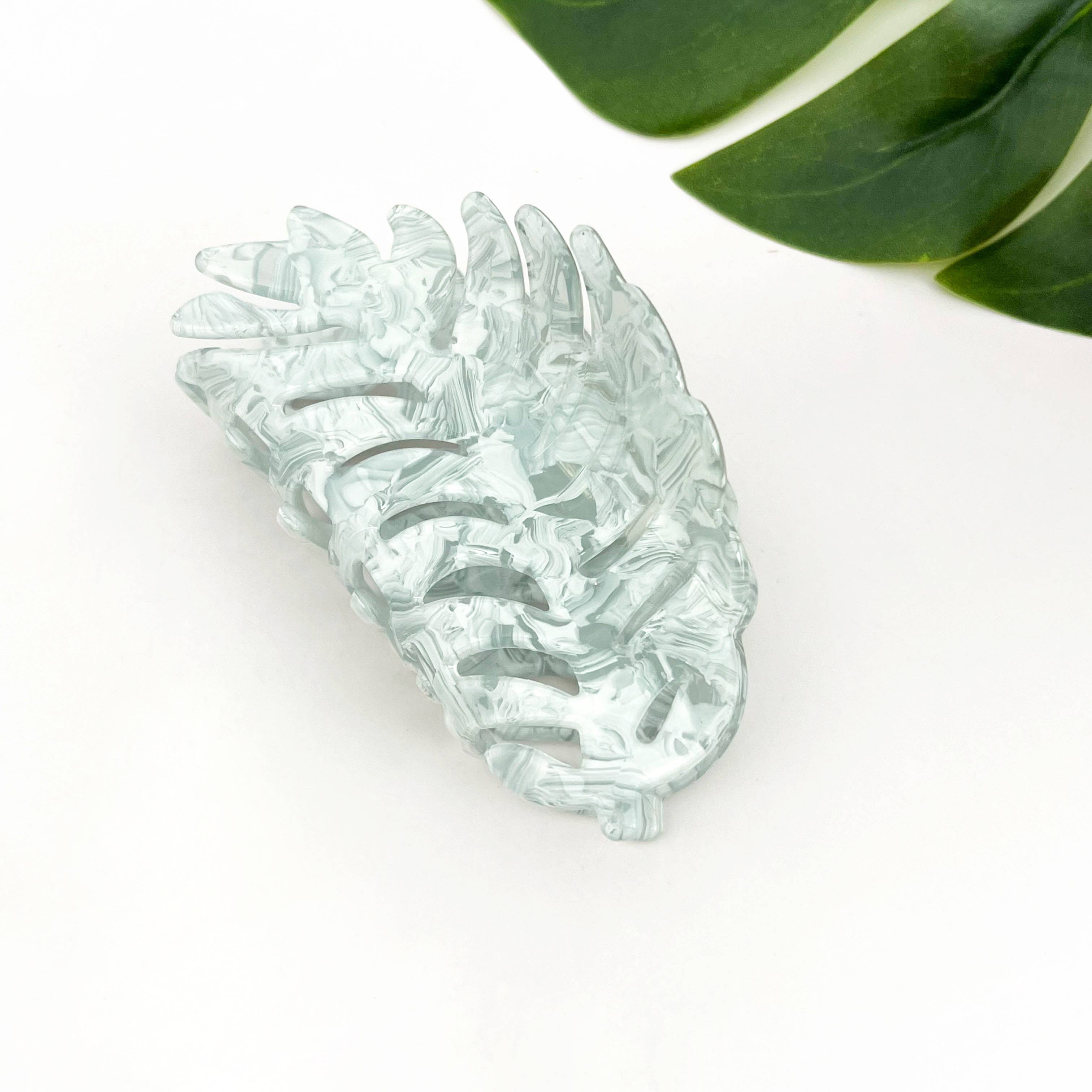 TheDivaSoap - Wholesale Hair Clip - Women's - Tropical Palm Leaf Hair Claw Clip1