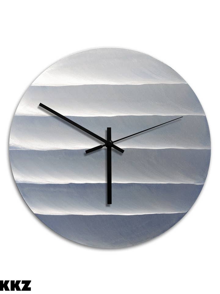 KLOKK - Vægur 'bølger' - Aluminium for engroshandel hos Klokkz