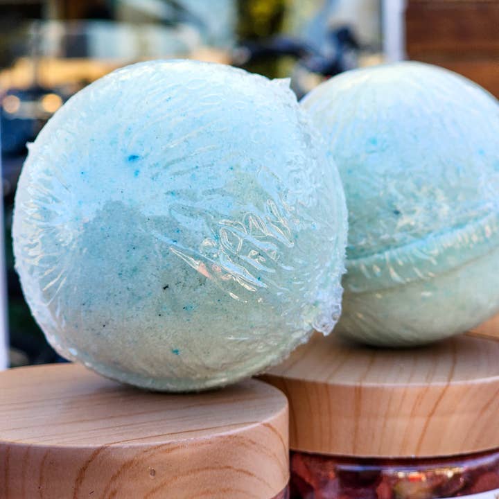 Live The Gem Collection - Wholesale Bath Bomb/Fizz - Frozen Snowflake Bath Bomb