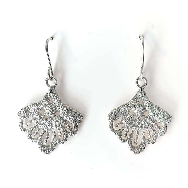 Boucles d'oreilles à crochet pour la vente par SarahAnaDesigns