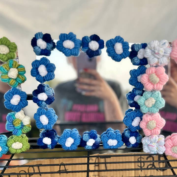 Crochet by Jolene - Venta al por mayor Espejos de pared - Espejo de ganchillo con forma de flor de hojaldre de 8 x 8 pulgadas