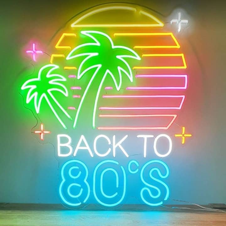 Panneau néon « Retour aux années 80 » pour la vente par Aoos Custom