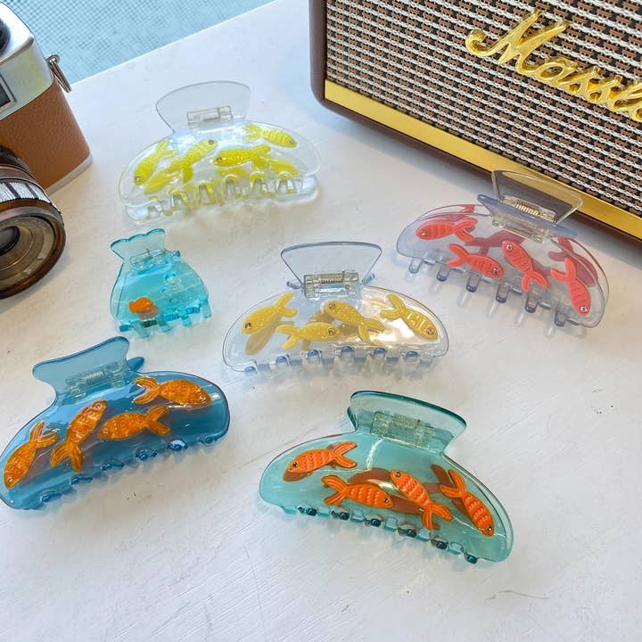 ACCITY - Wholesale Hair Clip - Women's - CUTE ANIMAL FISH ACETIC ACID HAIR CLIP_CWAHA0557