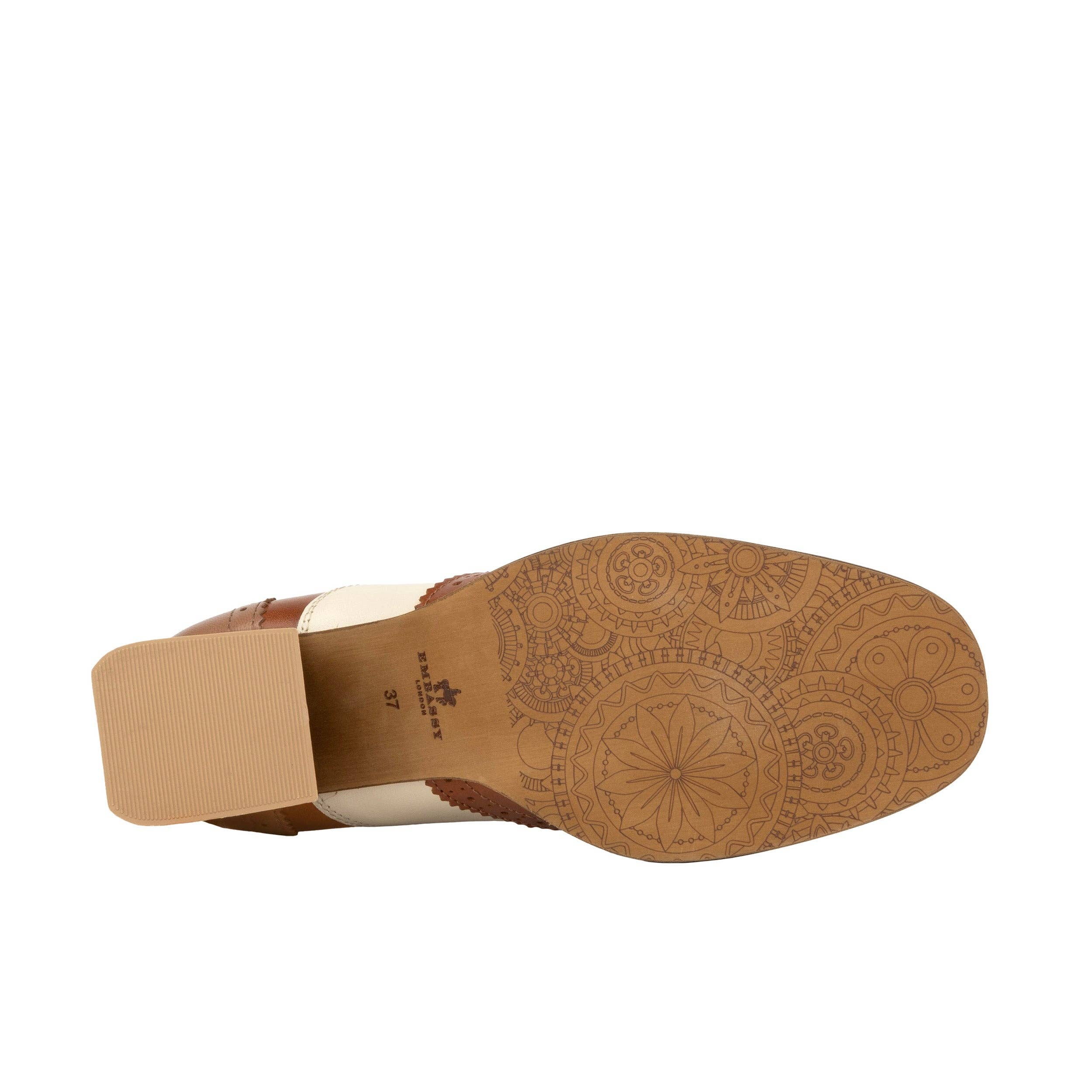 Embassy London – wholesale Brogue shoes – Women's – Ziggy - Brown & Cream - Women’s Leather Lace-up Brogue Heel4