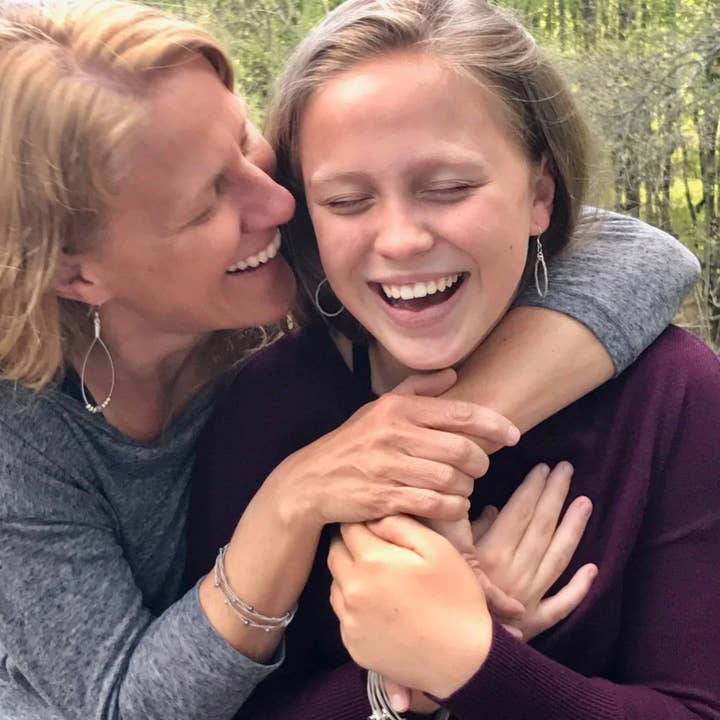 High Strung Studios – Großhandel Ohrhänger – Sternenstaub-Tropfenohrringe3