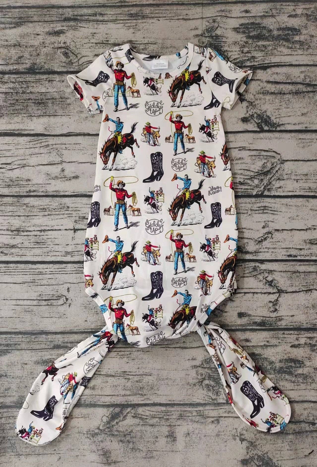 Aier Wholesale - Wholesale Babygown - Baby - Baby newborn western cow green boys gown1