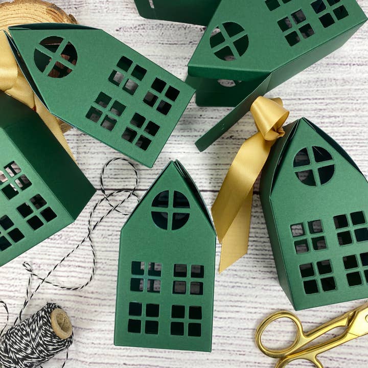 Wrapables.com - Wholesale Gift Box - Wrapables Christmas House Shaped Gift Boxes, Green10
