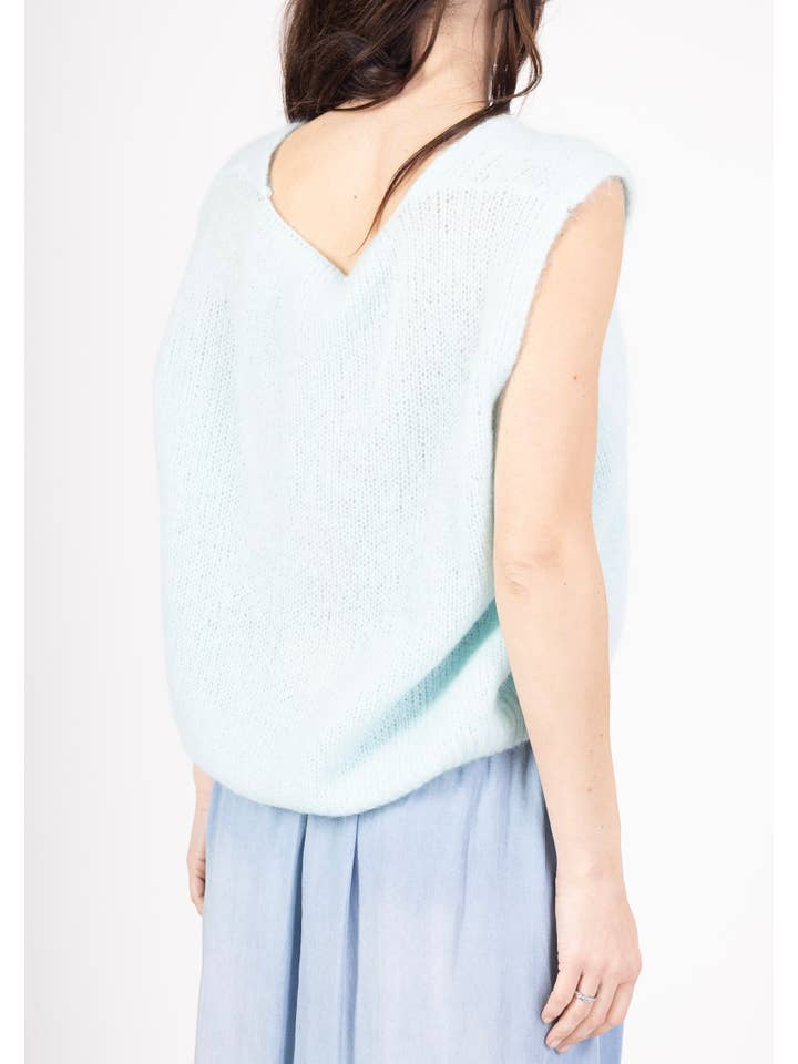 LINEN & COTTON HOUSE - Wholesale Sweater Vest - Women's - Sleeveless sweater with buttons 507132