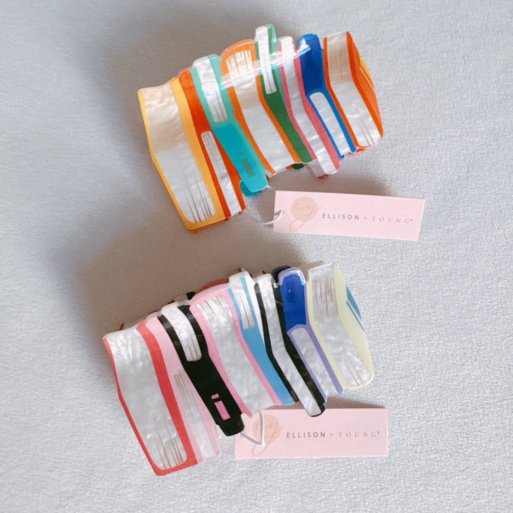 Ellison+Young - Vendita all'ingrosso Fermaglio per capelli - Donna - Artiglio per capelli colorato da bibliotecaria4