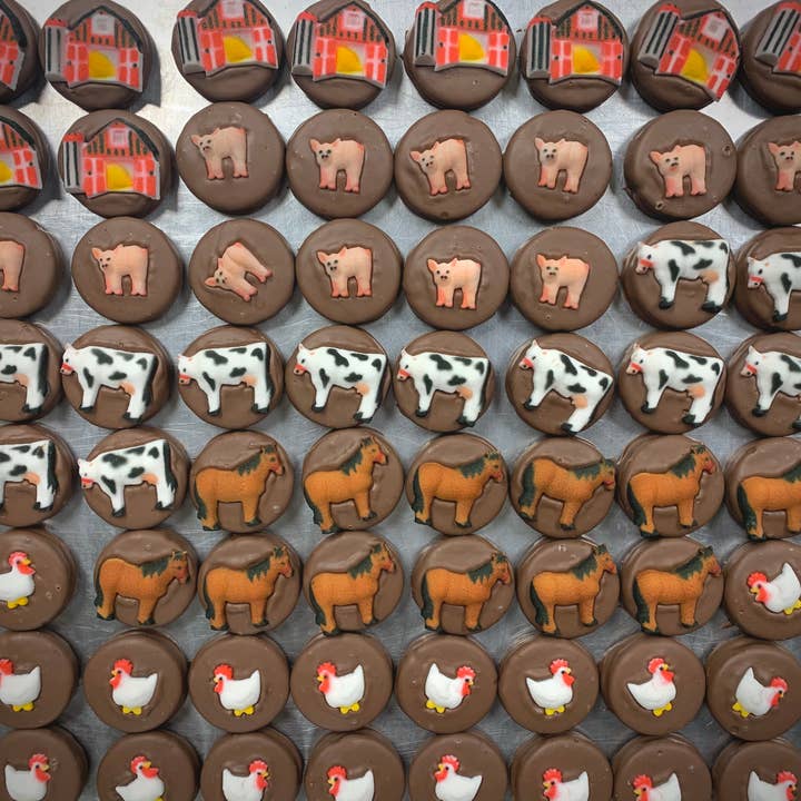 O'Shea's Candies Sweet Shop - Wholesale Chocolate Covered Sweets - O’Farm 🐄 Oreos - Milk Chocolate 2 PACK1