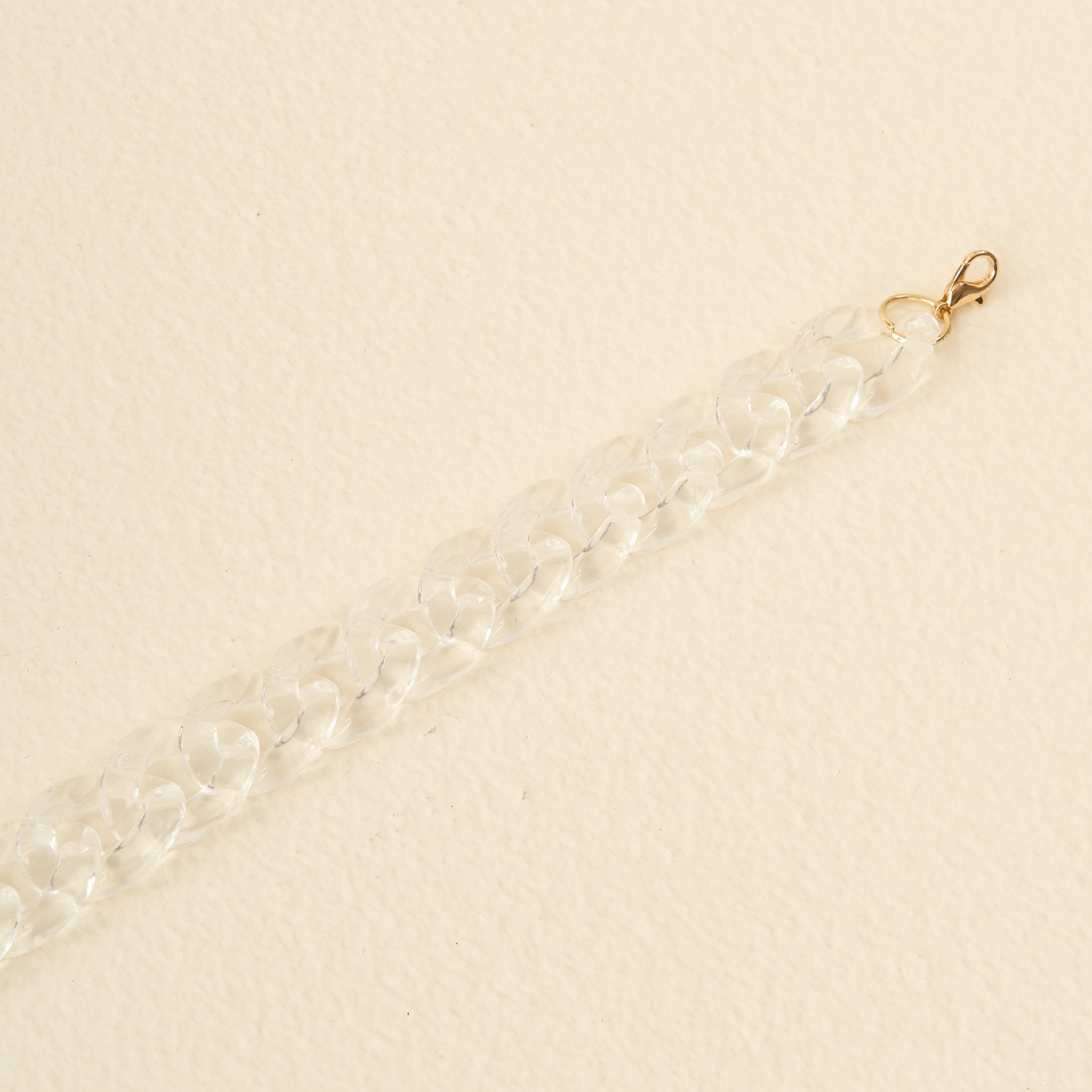 The Darling Effect - Wholesale Hat Accessory - Women's - Trucker Hat Chain-Acrylic Clear3