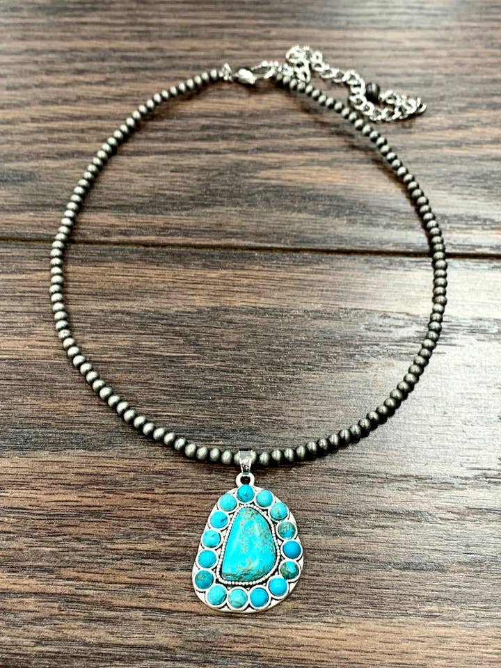 734782, Collier Navajo en turquoise fait main 15" 4mm pour la vente par ISAC Trading Inc