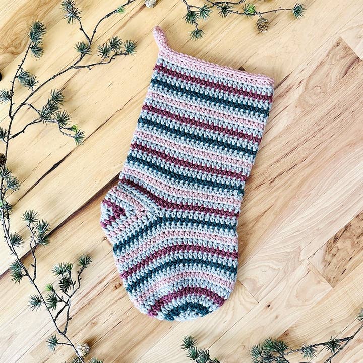 National Book Network - Wholesale Book - Adult - Crochet Christmas Stockings: 10 Delightful Designs