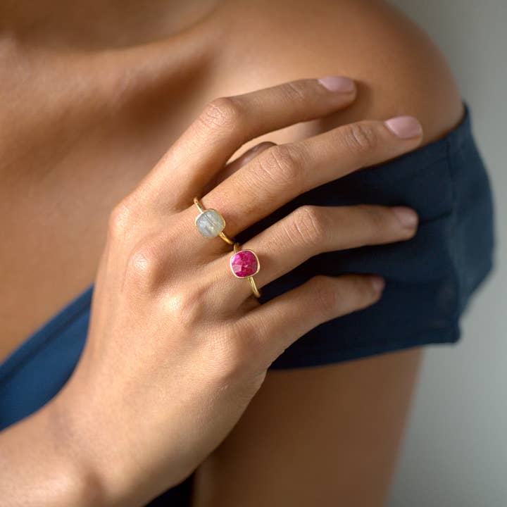 FELIX Z DESIGNS - Wholesale Single Stone/Solitaire Ring - Cushion-shaped Gemstone Ring (8mm)