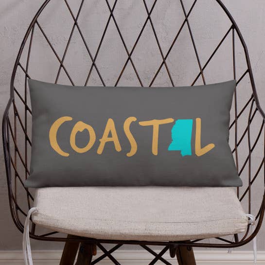 Coussin décoratif de plage Coastal Mississippi™ pour la vente par Coastal & Midwest State of Mind