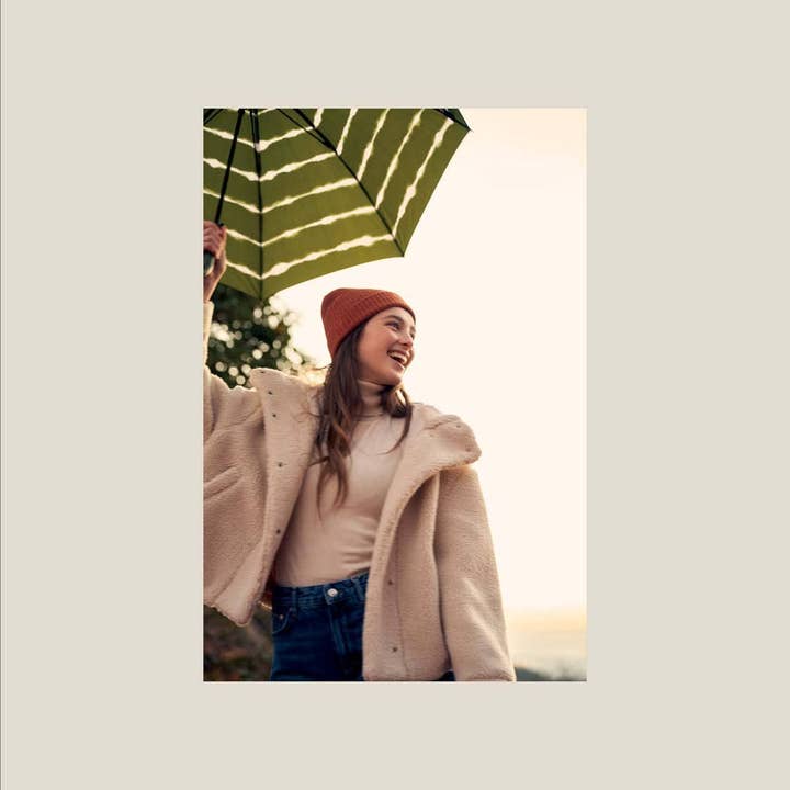 Mkr International - Wholesale Umbrella - Women's - Tie Dye Windproof UV50+ Open and Close Folding Umbrella2