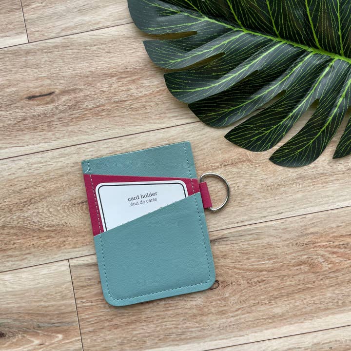 Tarjetero angular de piel con 3 ranuras azul claro, fucsia para venta al por mayor de Mally Designs