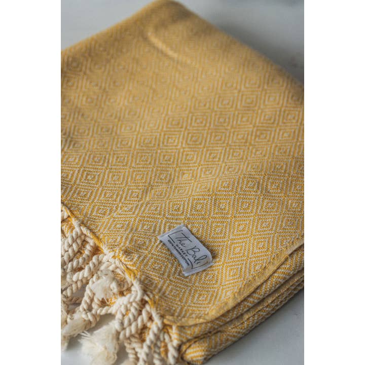The Bali Market - Wholesale Bath Towel - Diamond Design Bath Towel with Unbleached Tassels9
