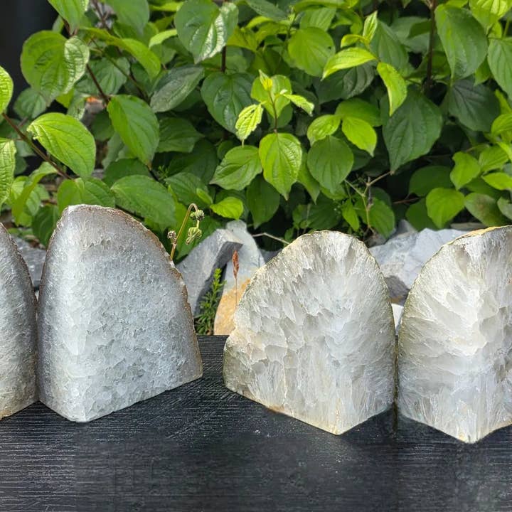 Distinction Crystals - Wholesale Spiritual Stone/Crystal - Agate / Quartz Crystal Bookends 1.3-2KG1